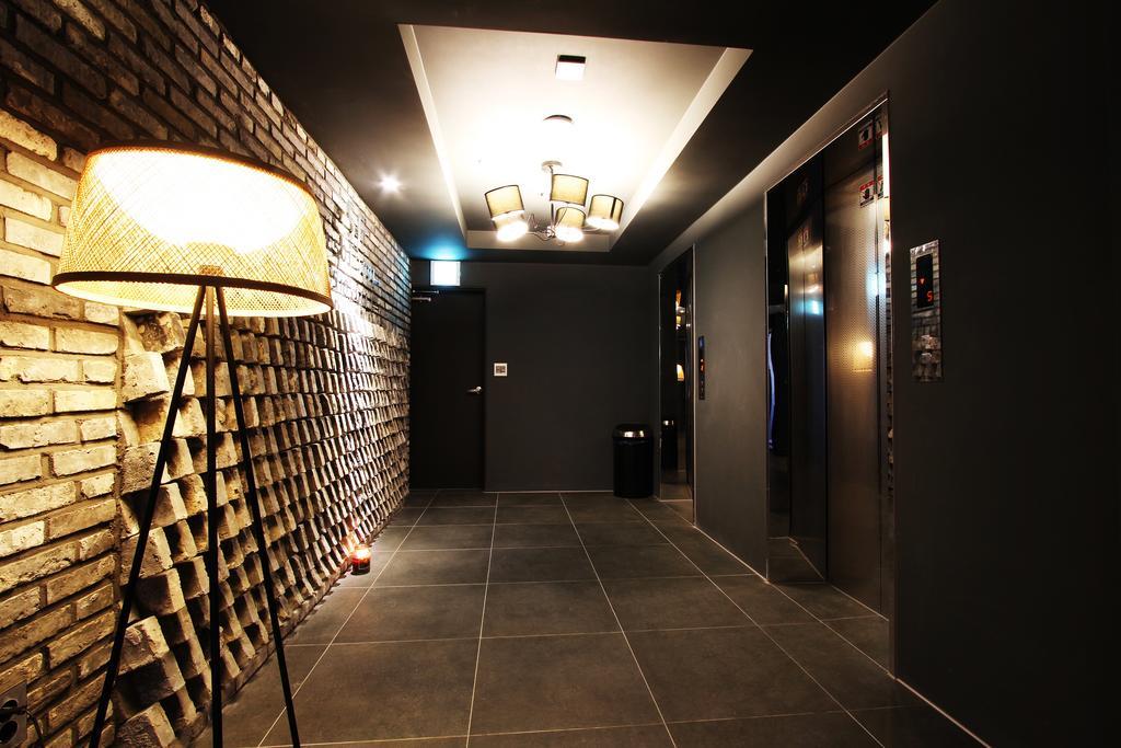 Sr Design Hotel Yongin Exterior foto