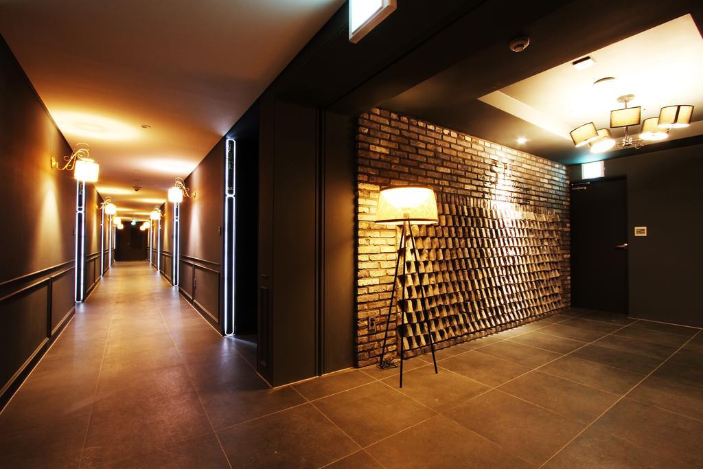 Sr Design Hotel Yongin Exterior foto